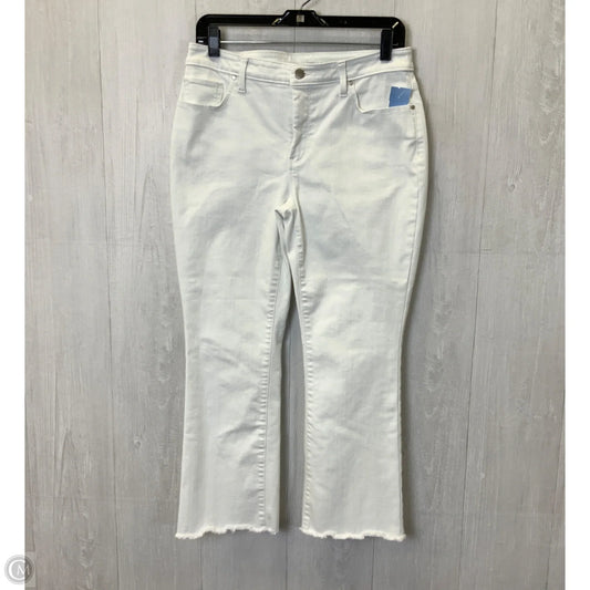 Jeans Flared By Chicos In White, Size: 6