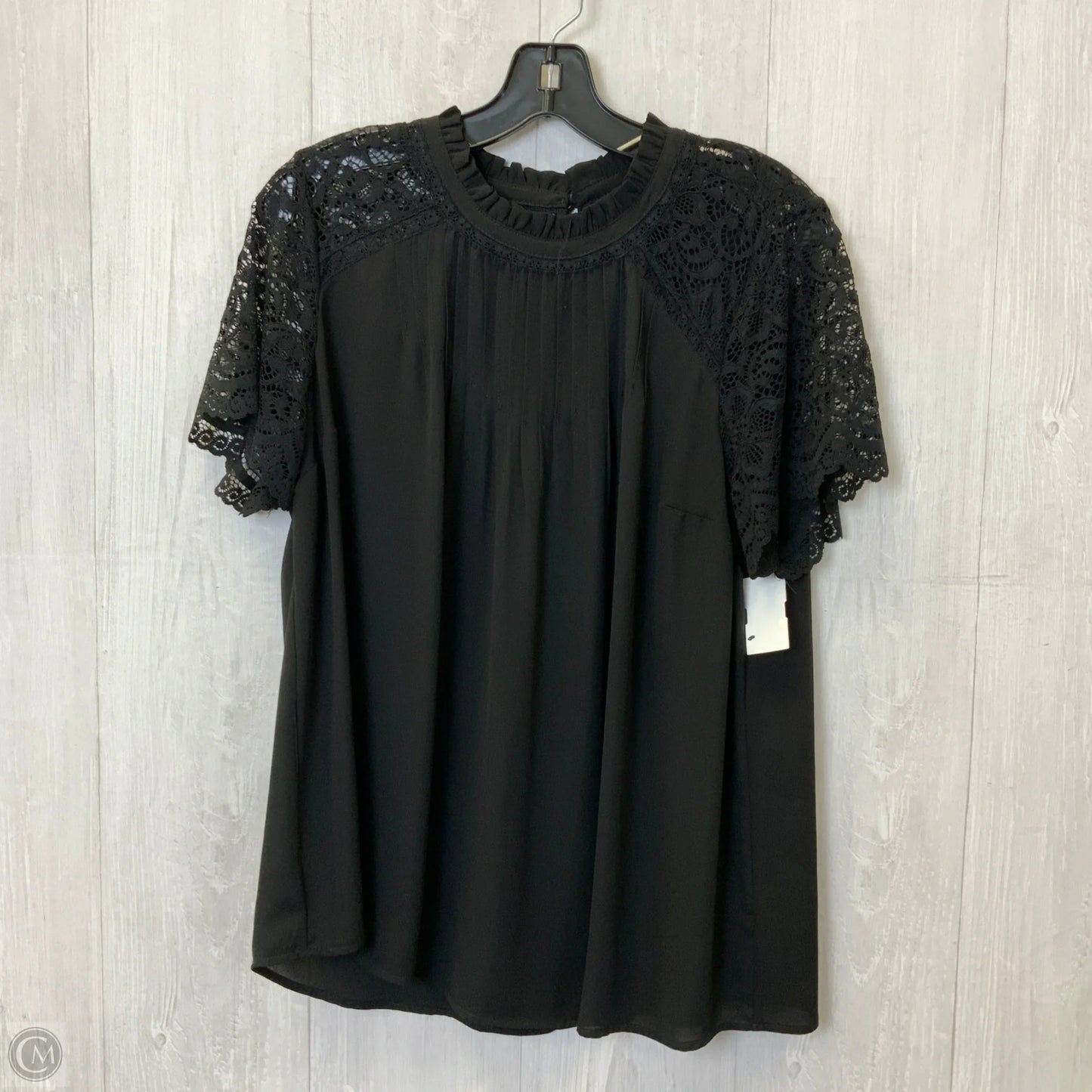 Blouse Short Sleeve By Torrid In Black, Size: M