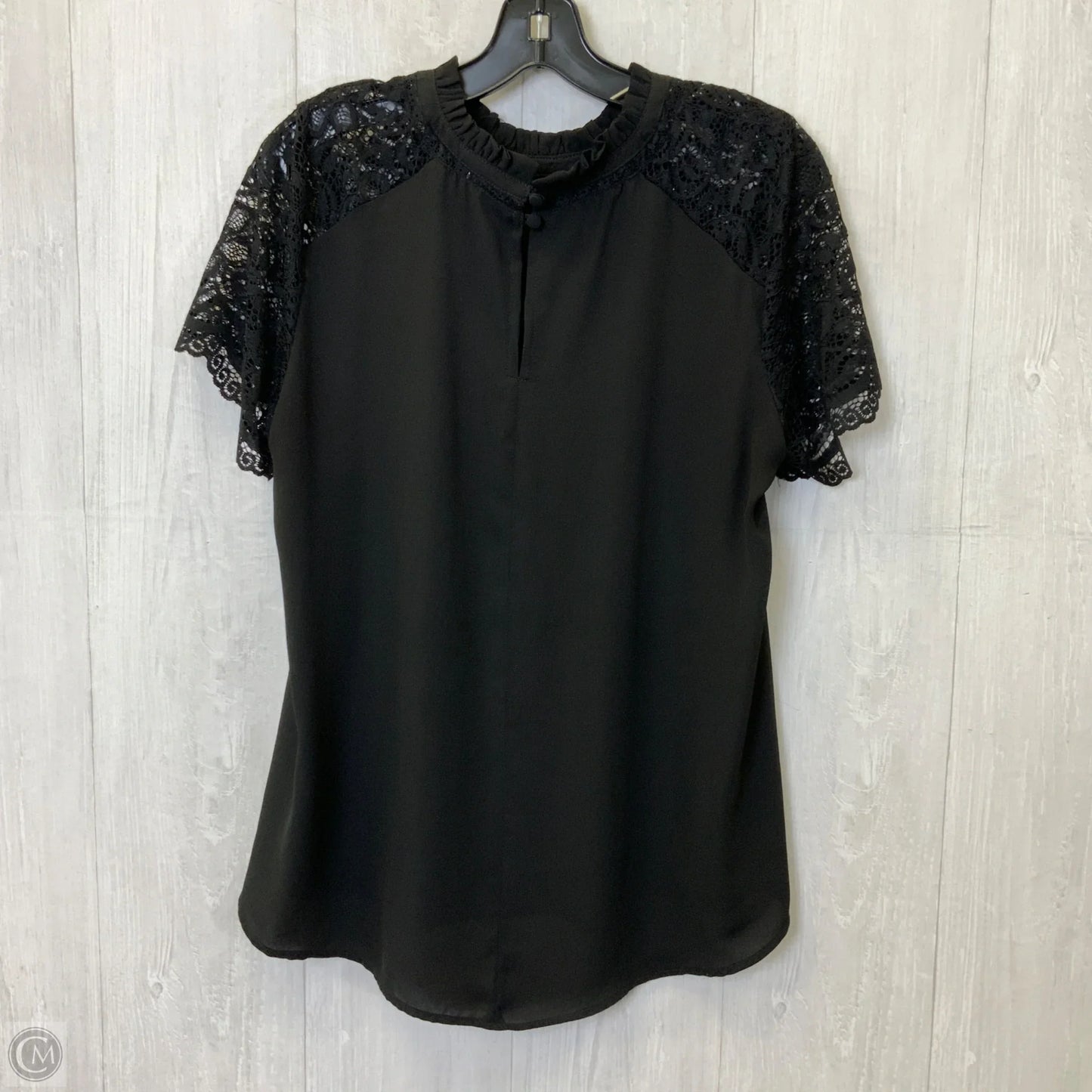 Blouse Short Sleeve By Torrid In Black, Size: M