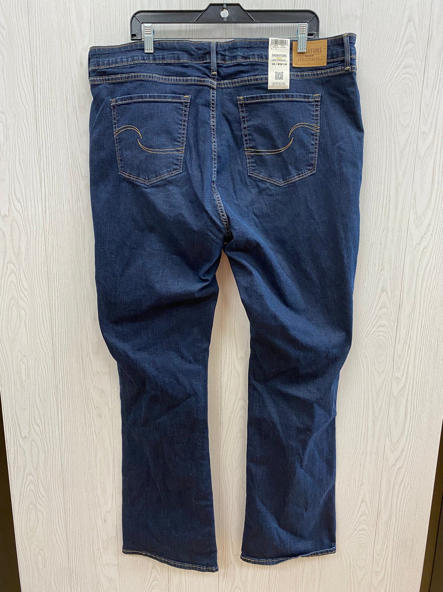 Blue Denim Jeans Boot Cut Levis, Size 22