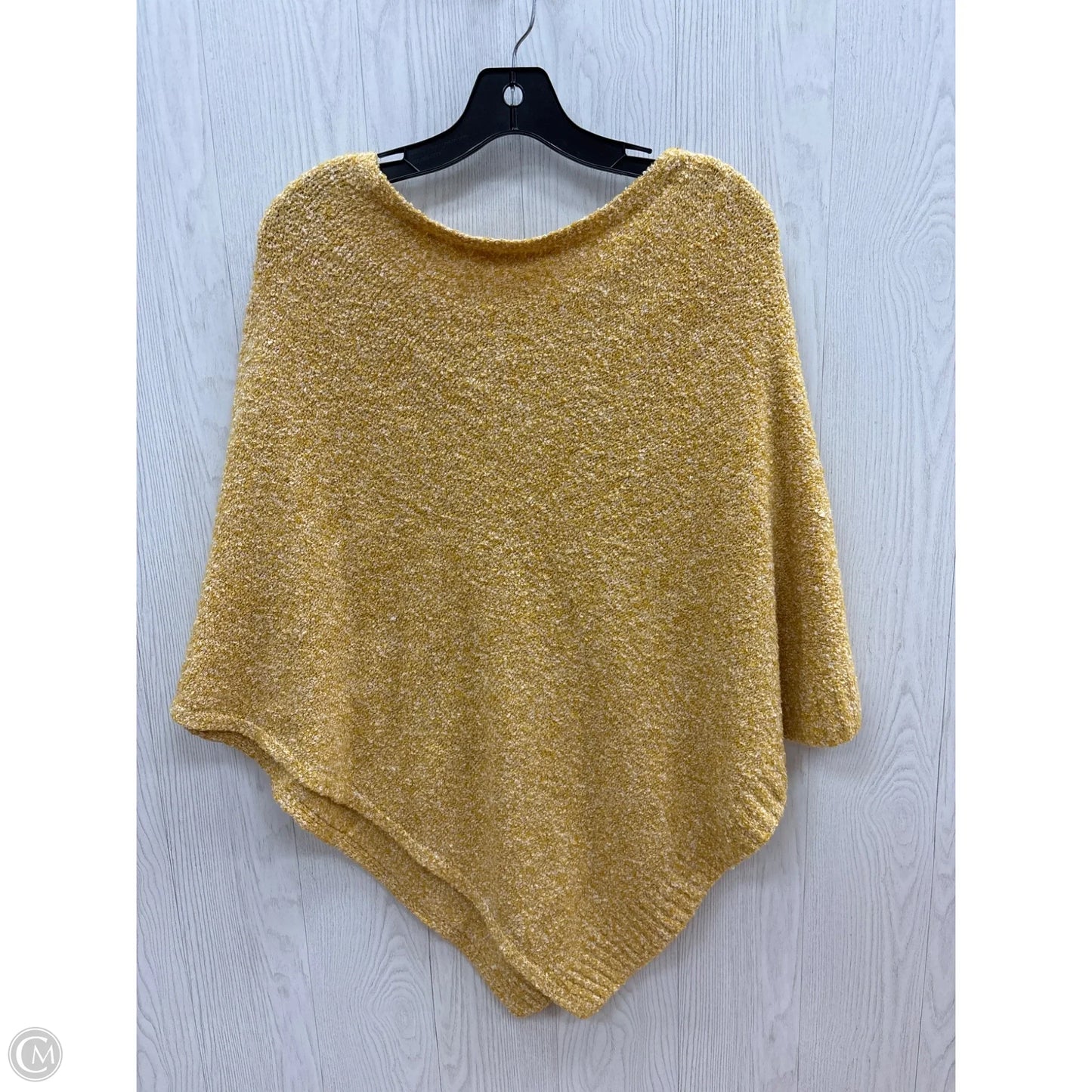 Sweater By Clothes Mentor In Yellow, Size: M