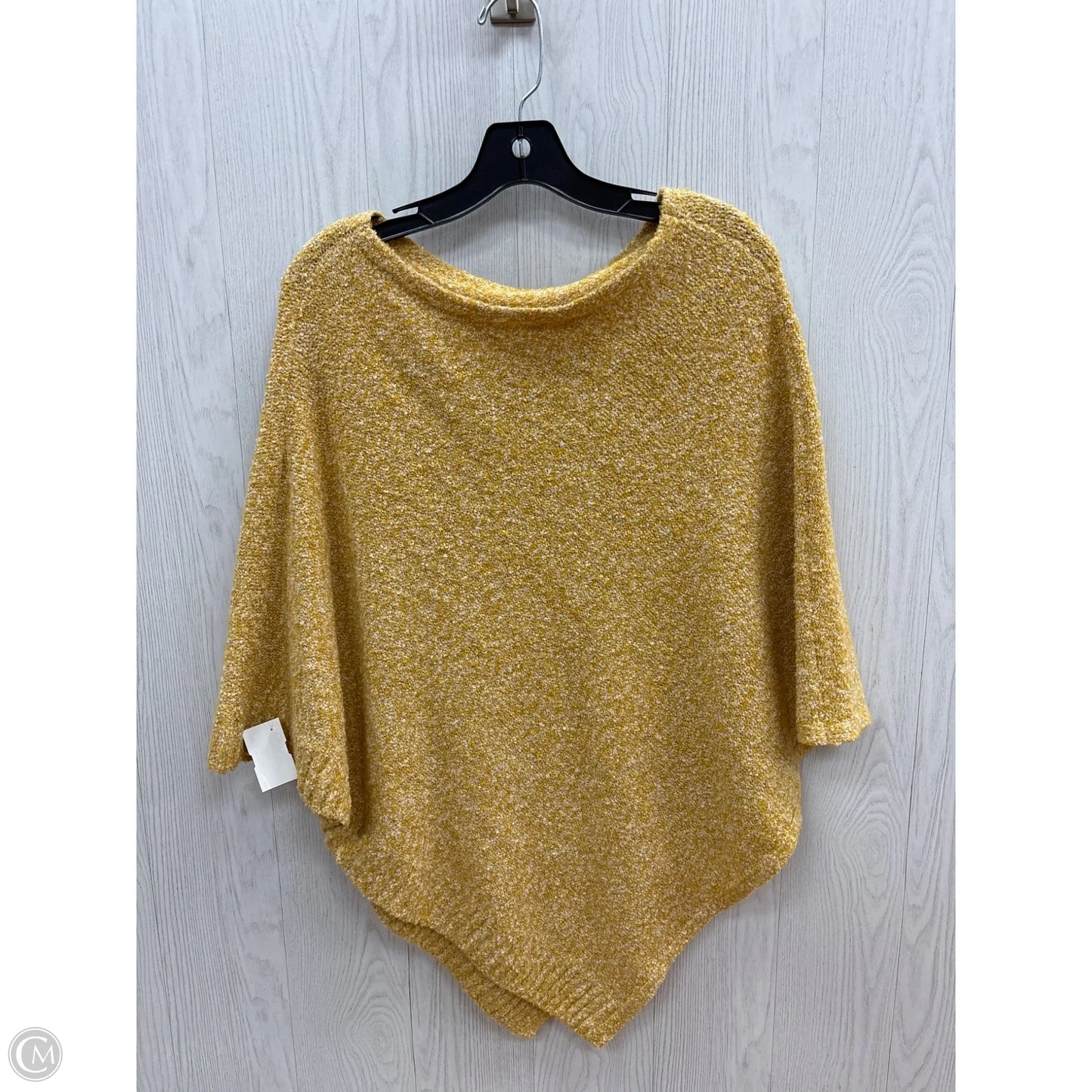 Sweater By Clothes Mentor In Yellow, Size: M