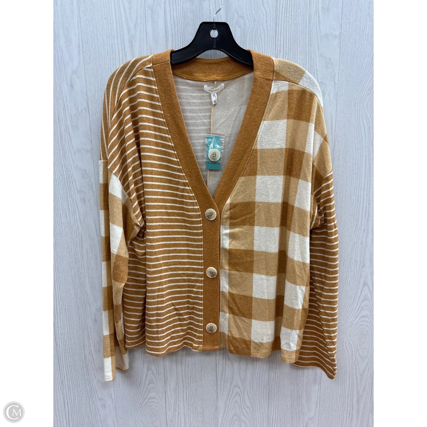 Top Long Sleeve By Maurices In Plaid Pattern, Size: Xl
