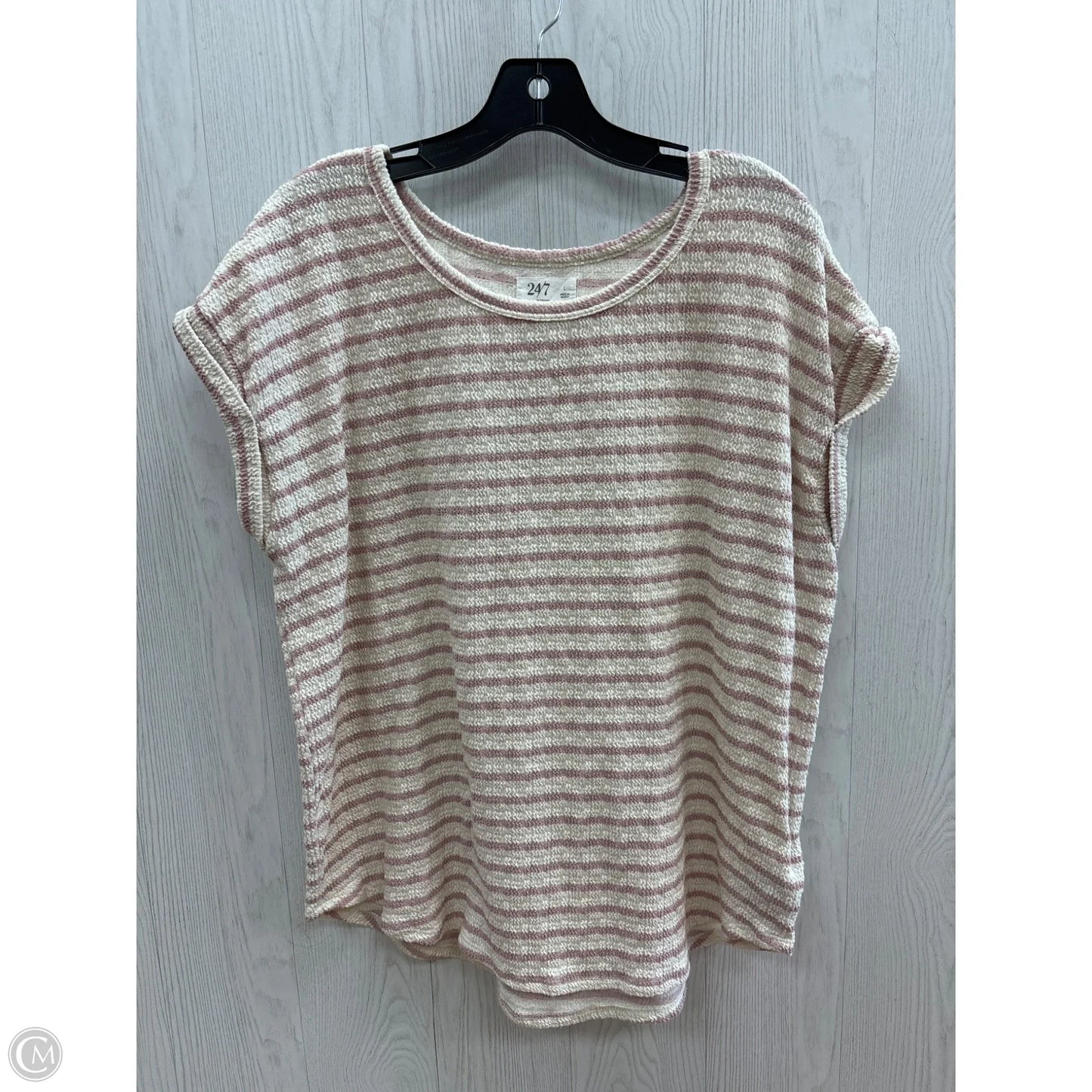 Top Short Sleeve By Maurices In Striped Pattern, Size: L