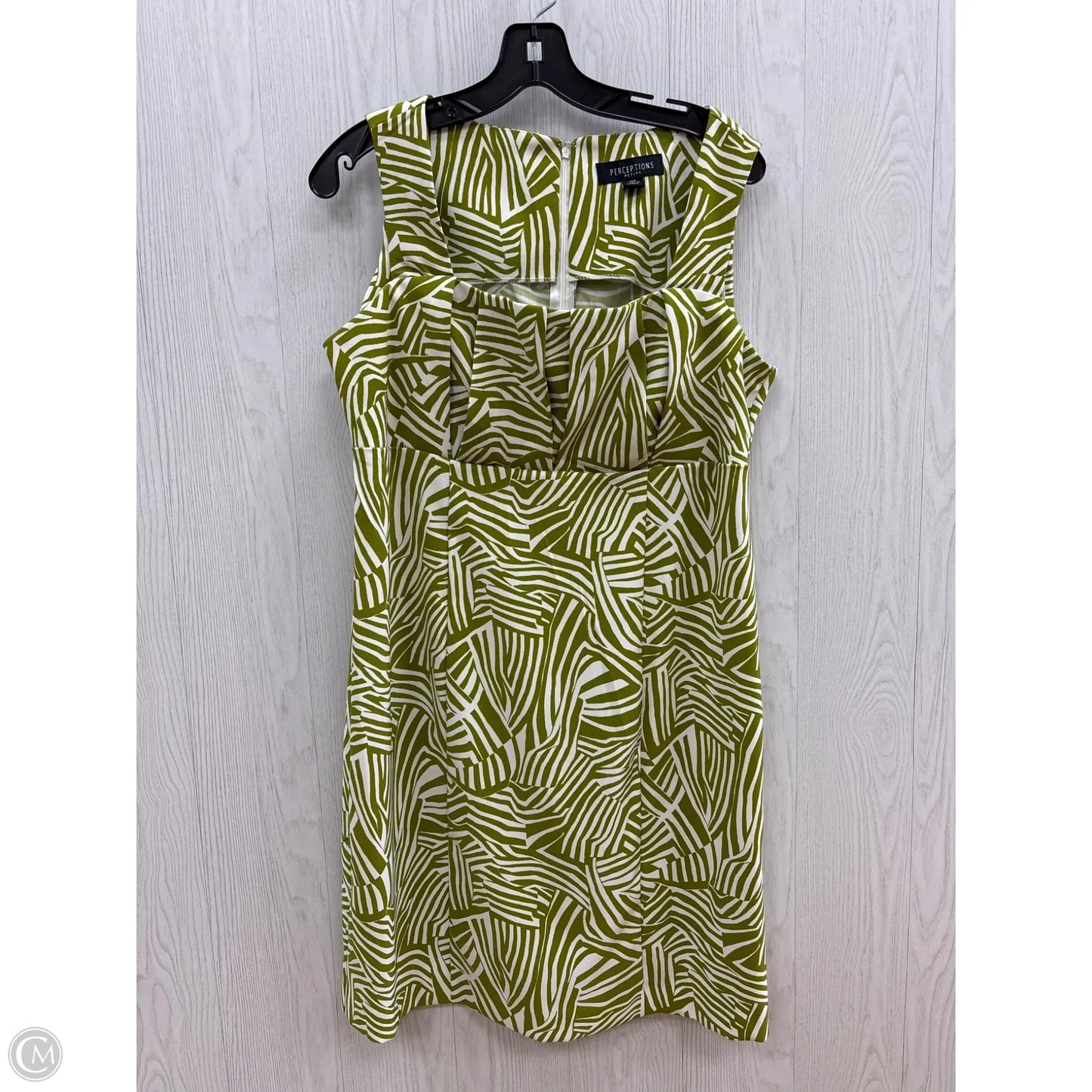 Dress Casual Short By Perceptions In Green, Size: 14p