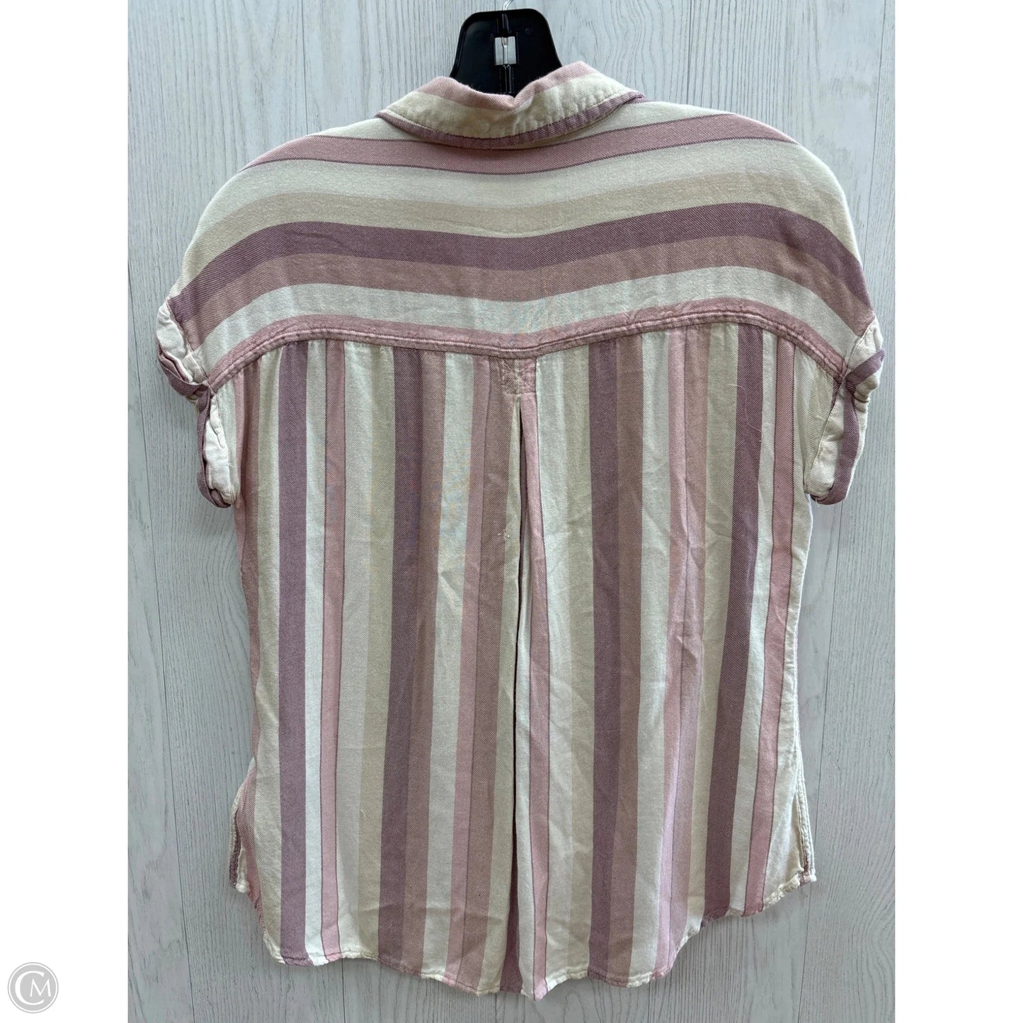 Top Short Sleeve By Clothes Mentor In Striped Pattern, Size: S