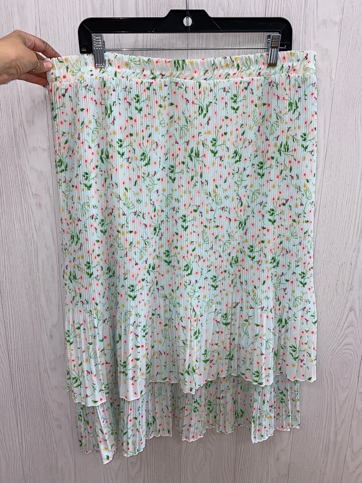 Flowered Skirt Midi Studio West, Size 1x