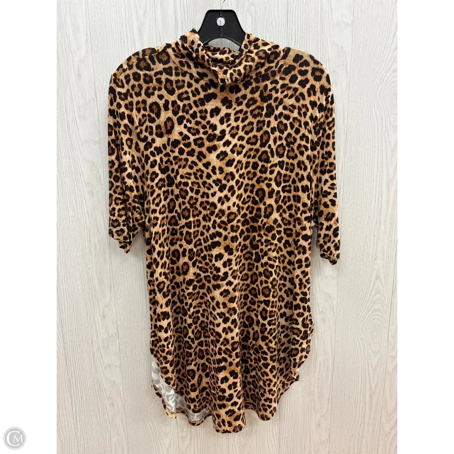 Top Short Sleeve By Torrid In Animal Print, Size: 1x