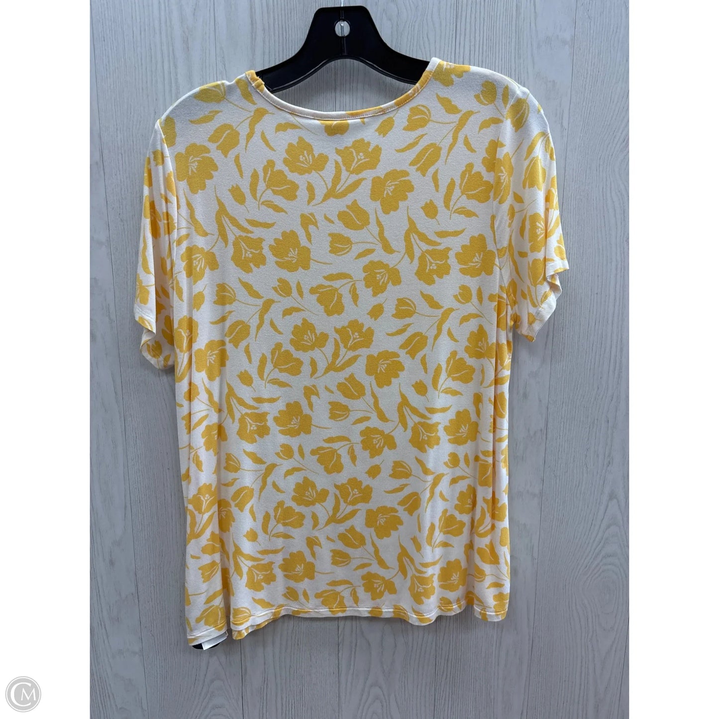 Top Short Sleeve Basic By Old Navy In Yellow, Size: M