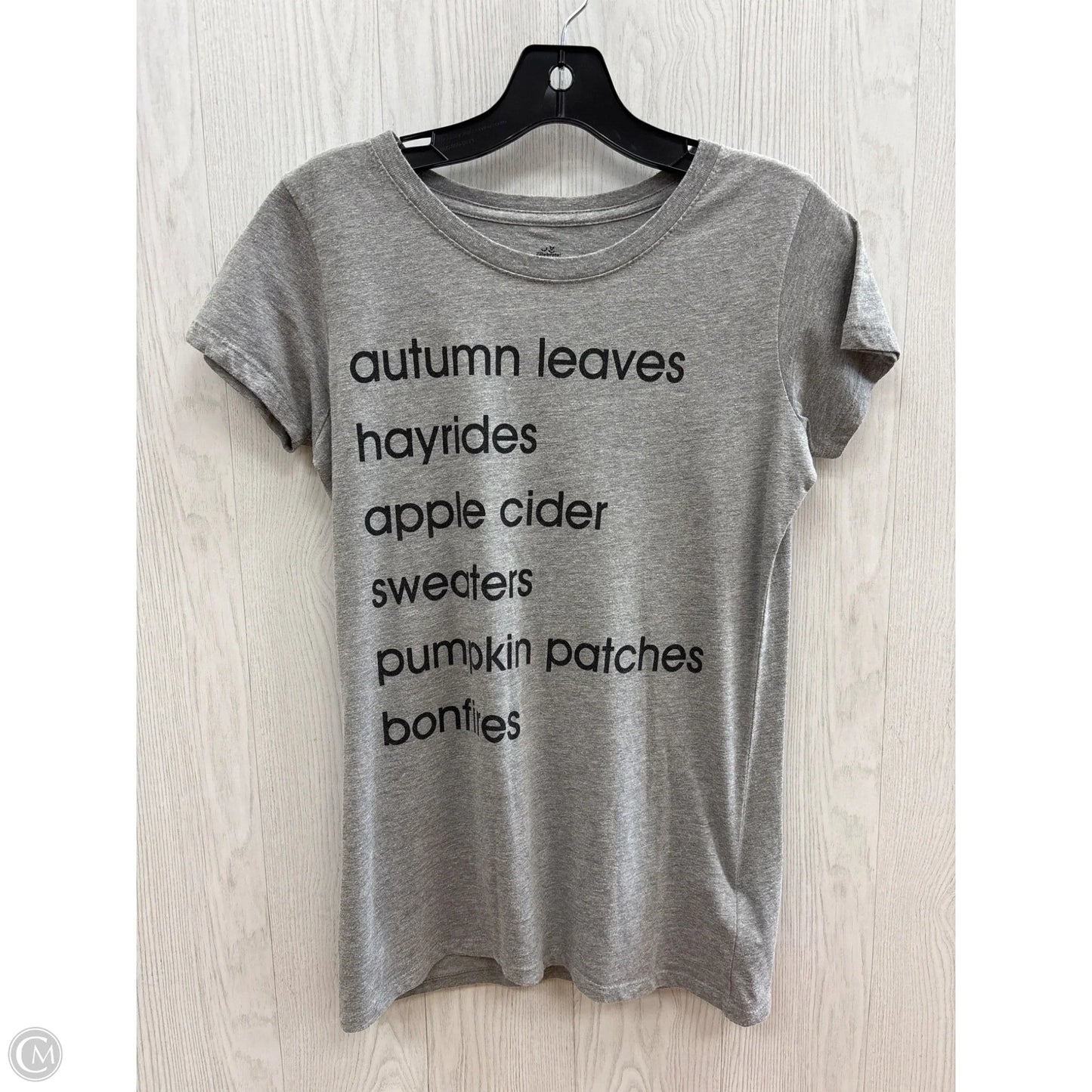 Top Short Sleeve Basic By Clothes Mentor In Grey, Size: S