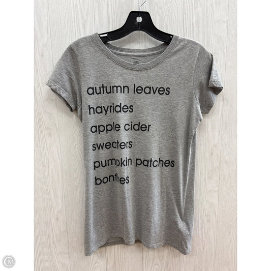 Top Short Sleeve Basic By Clothes Mentor In Grey, Size: S