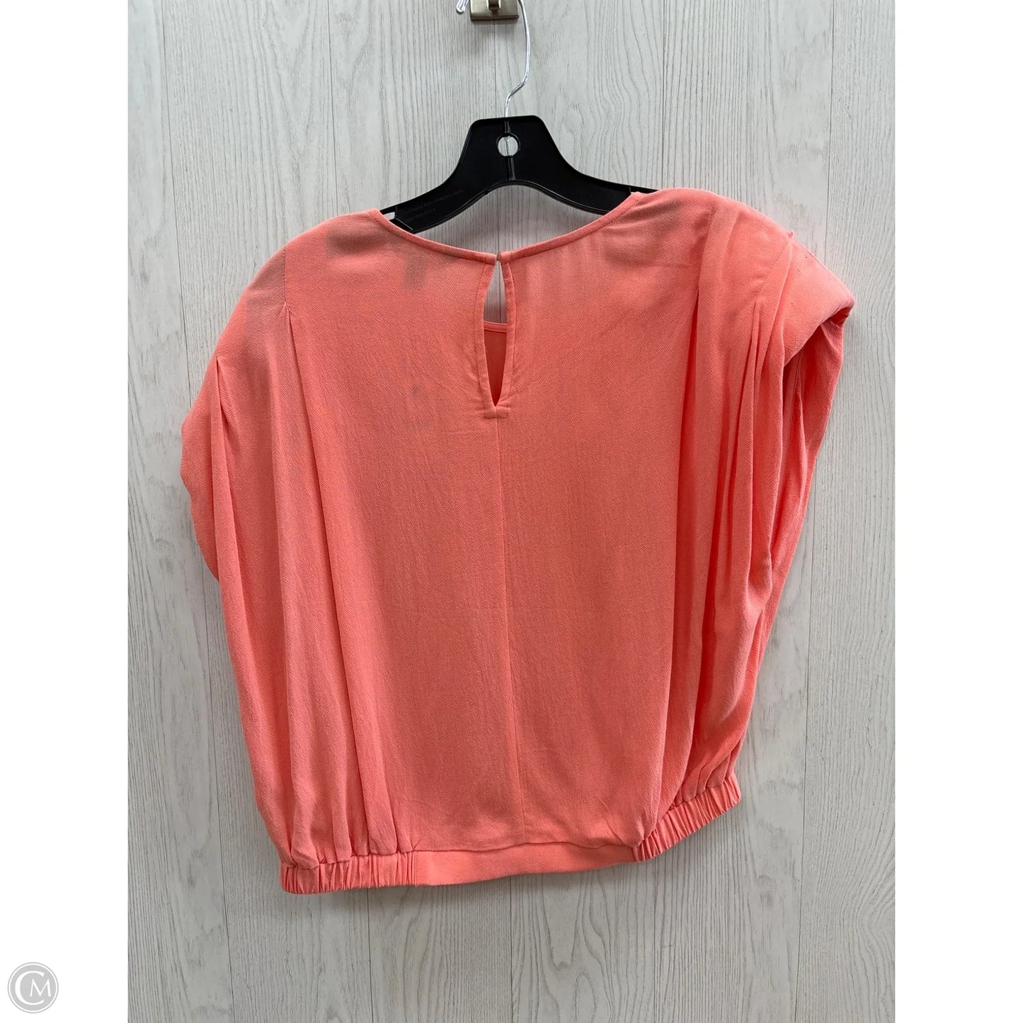Top Short Sleeve By Express In Melon, Size: L