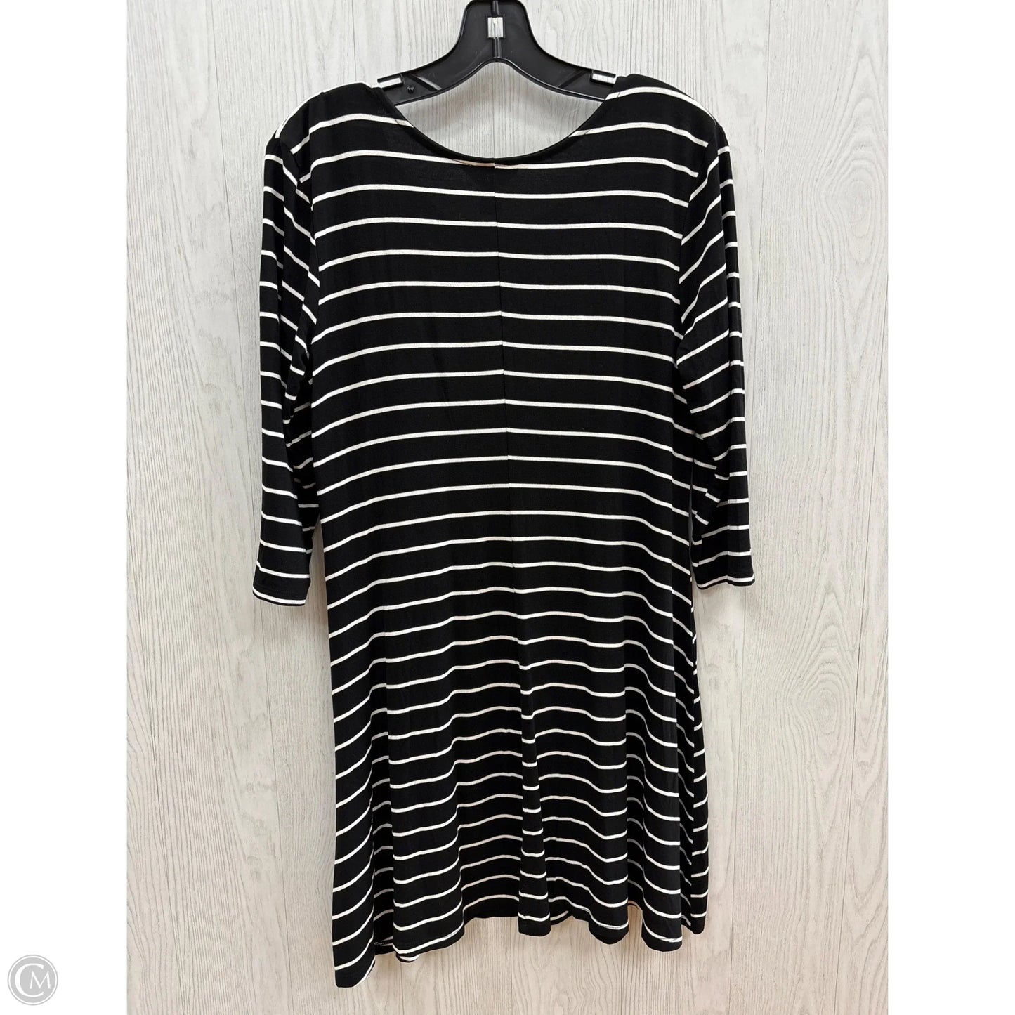 Dress Casual Short By Arizona In Black, Size: L