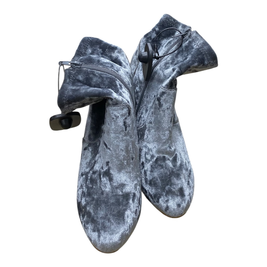 Boots Ankle Heels By Just Fab In Grey, Size:7.5