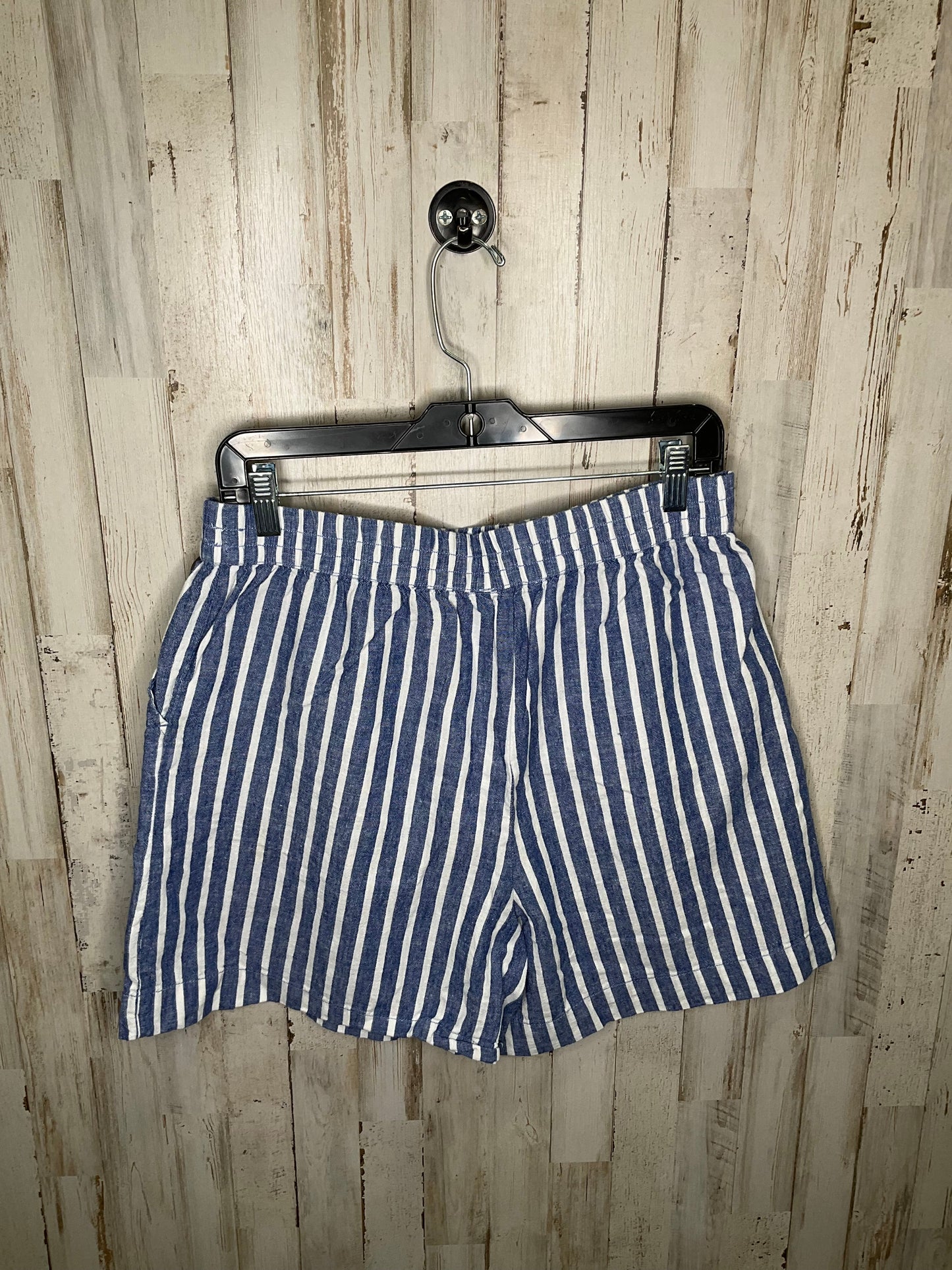 Shorts By Beachlunchlounge  Size: M