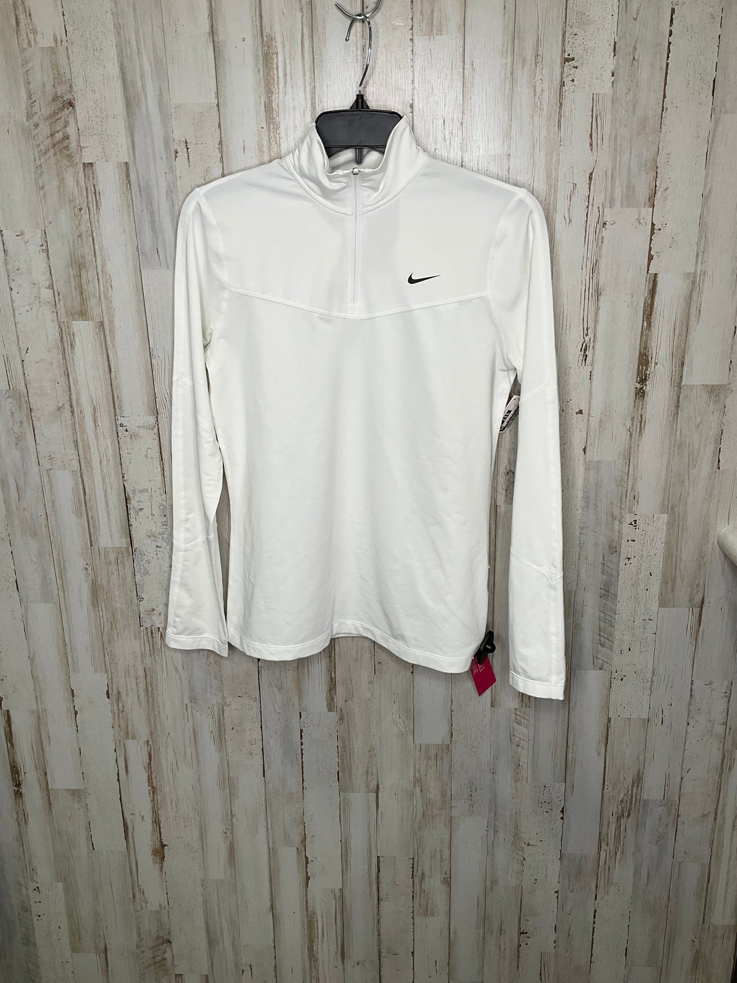 Athletic Top Long Sleeve Collar By Nike In White, Size: M