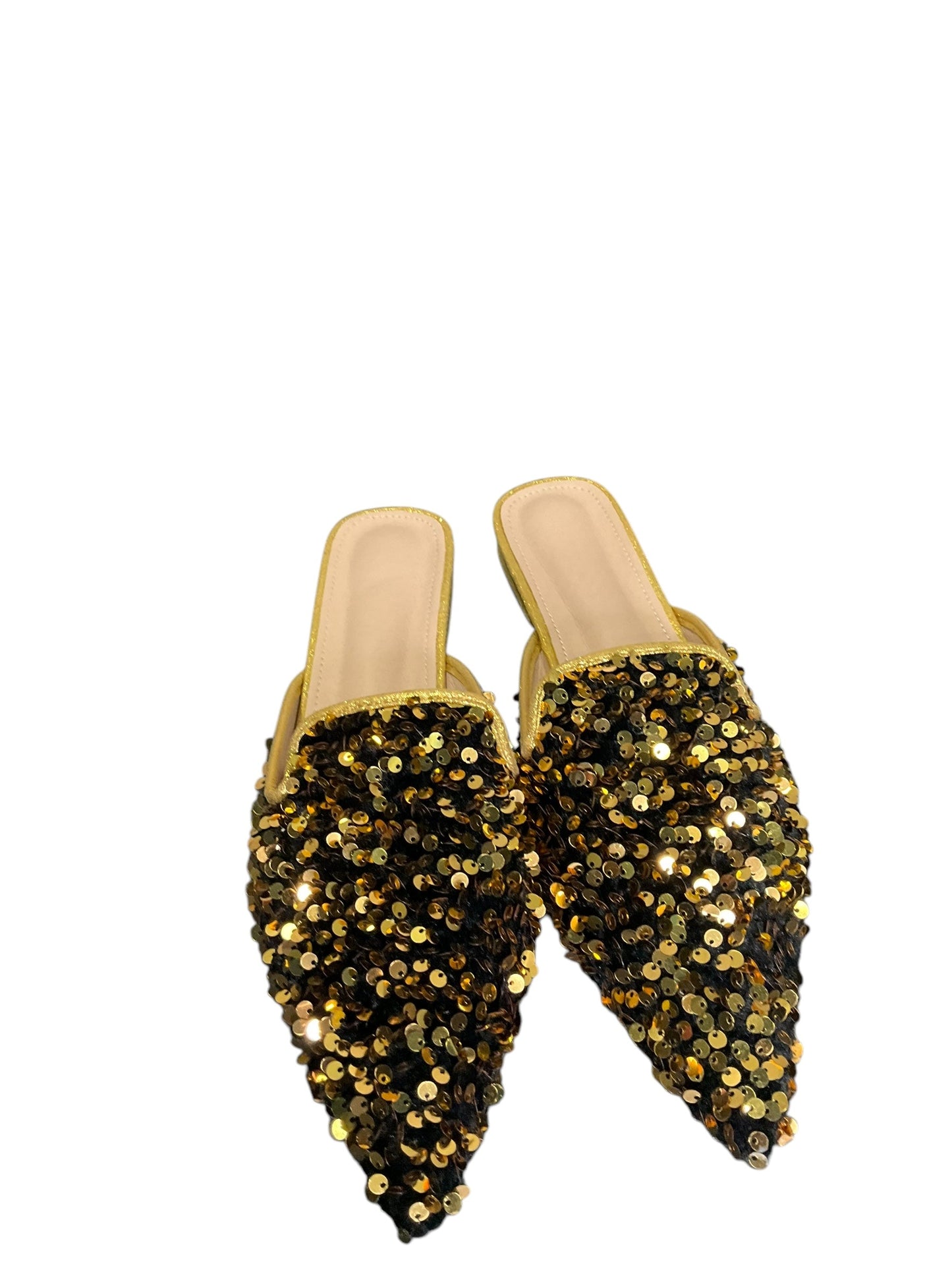 Shoes Flats By Clothes Mentor In Gold, Size: 10