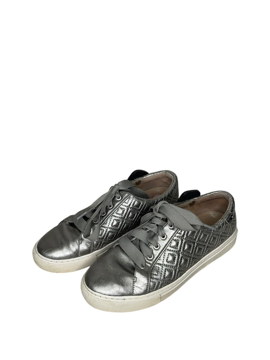 Shoes Sneakers By Tory Burch In Silver, Size: 8