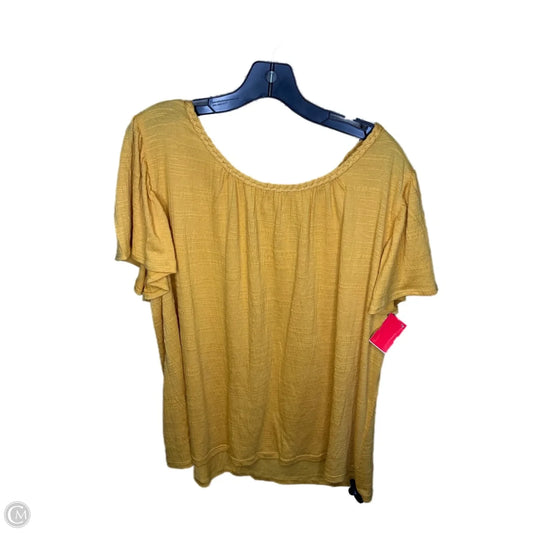 Top Short Sleeve By Max Studio In Yellow, Size: 1x