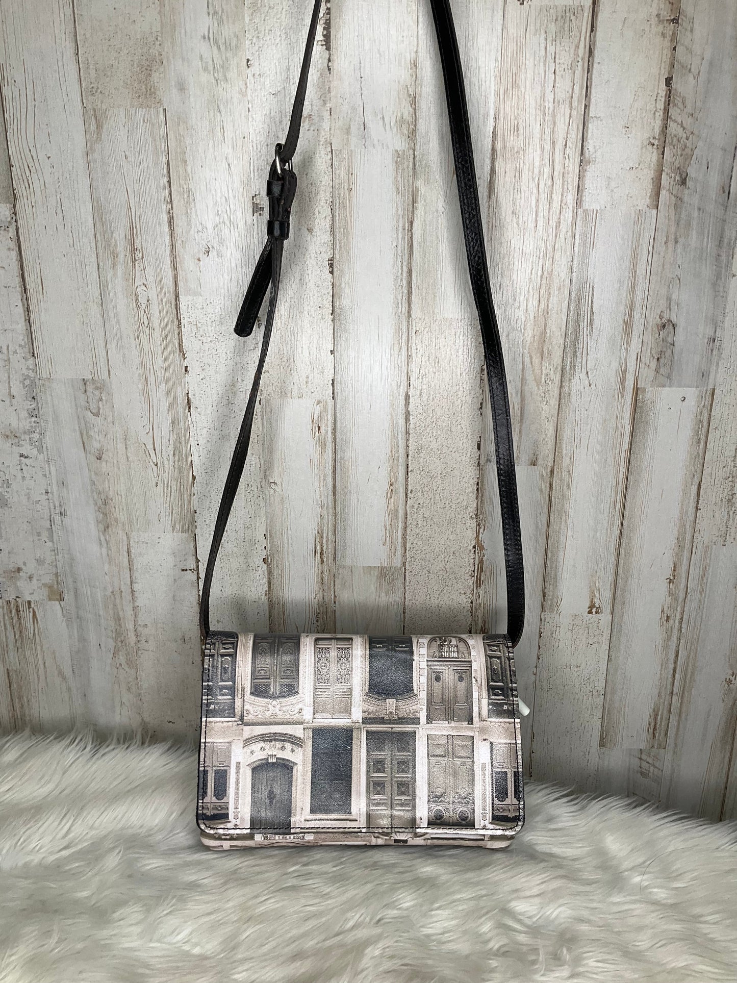 Crossbody Designer By Patricia Nash  Size: Medium