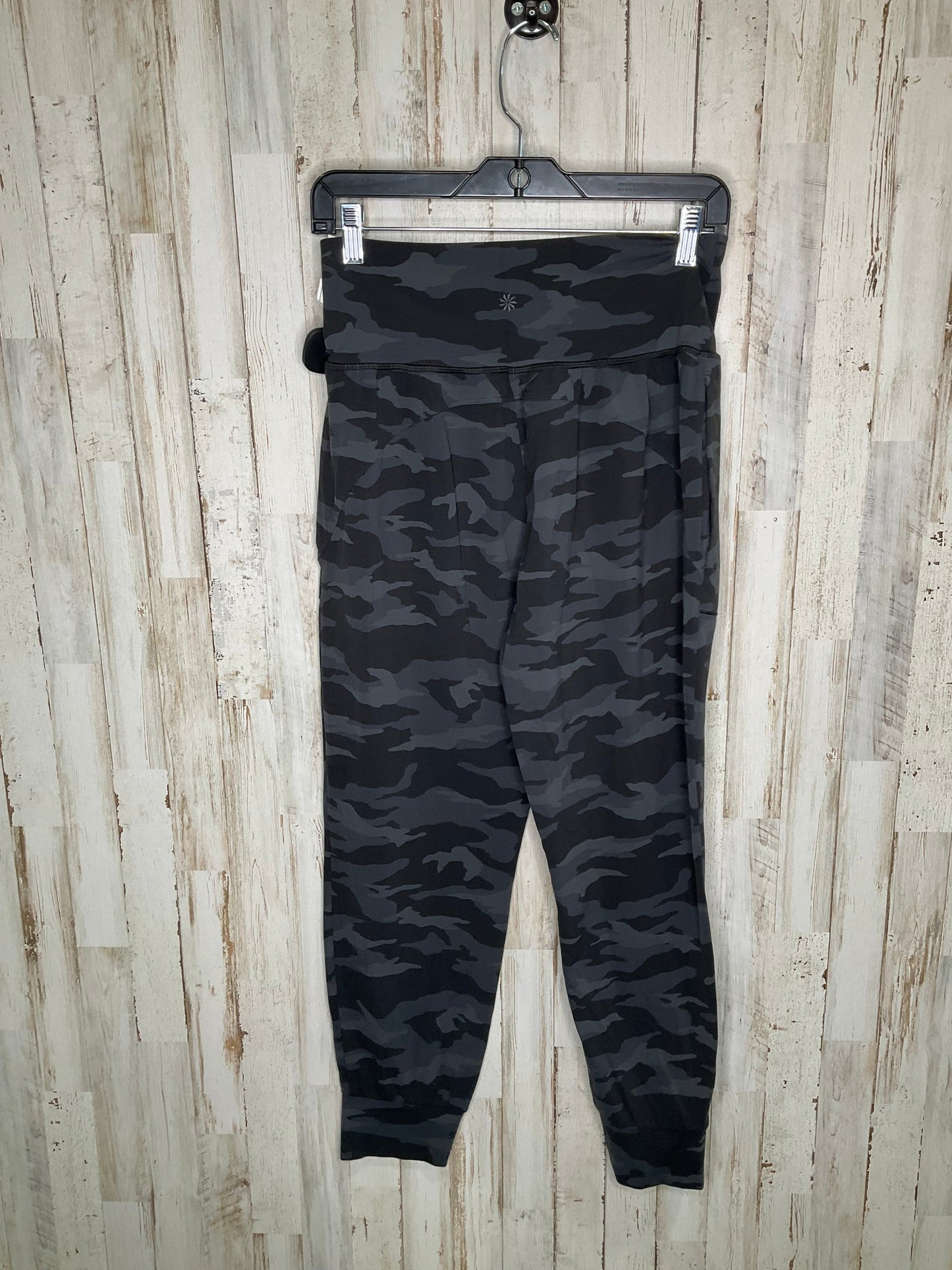 Camouflage Print Athletic Pants Athleta, Size M