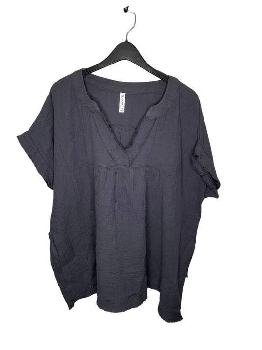 Top Short Sleeve By Zenana Outfitters In Grey, Size: 1x