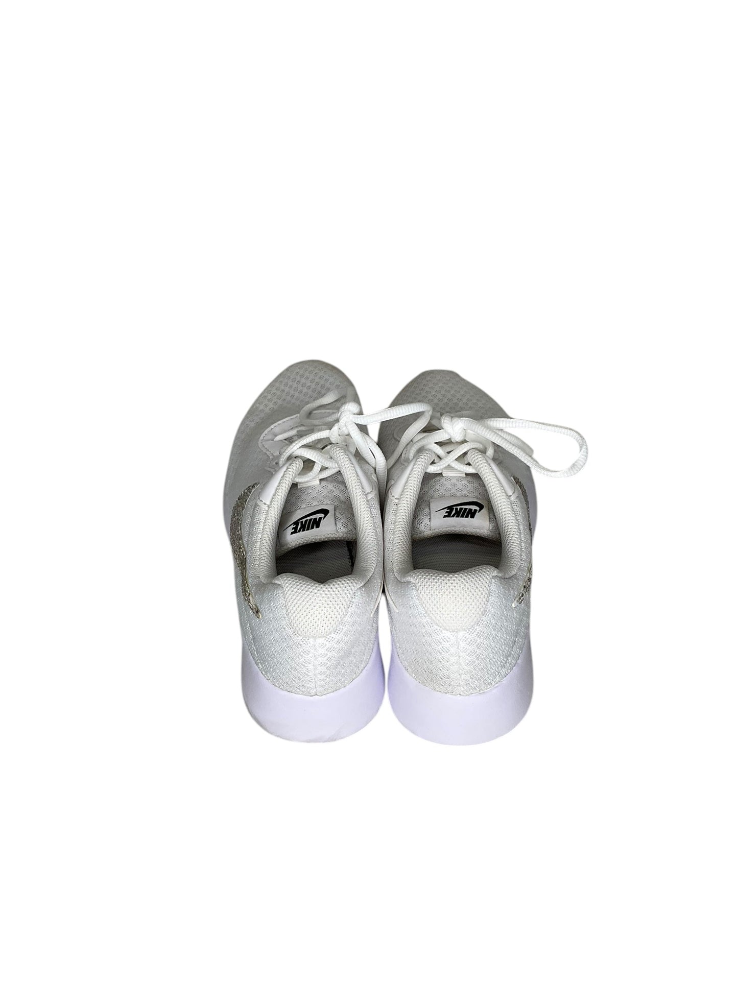 Shoes Athletic By Nike In White, Size: 6