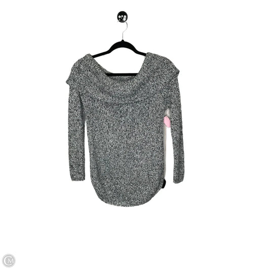 Sweater By Clothes Mentor In Black & White, Size: S