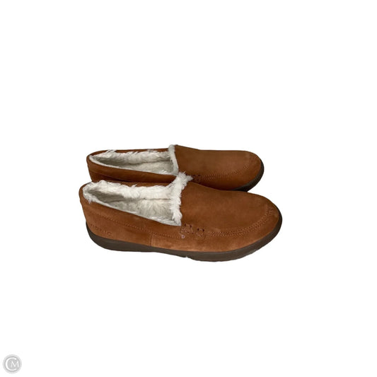 Shoes Flats By Vionic In Brown, Size: 7.5