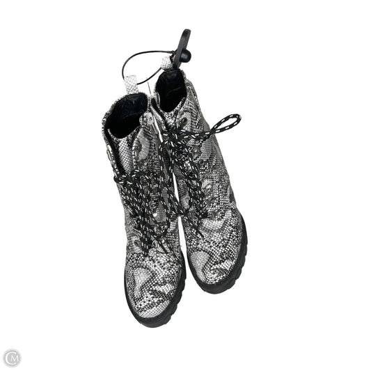 Boots Ankle Heels By Pretty Little Thing In Snakeskin Print, Size: 9