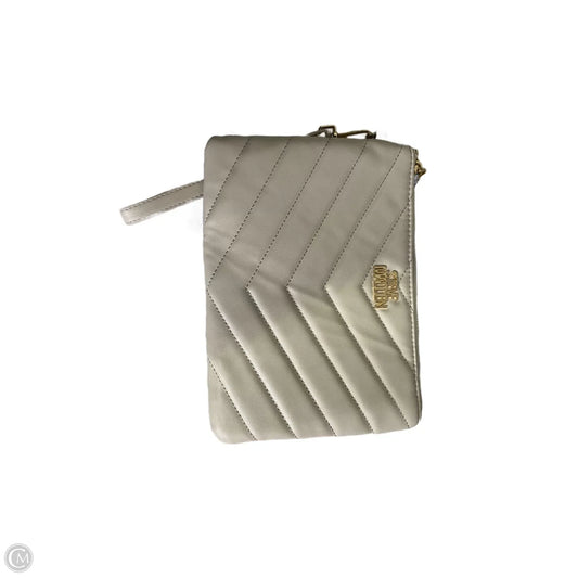 Wristlet By Steve Madden, Size: Medium