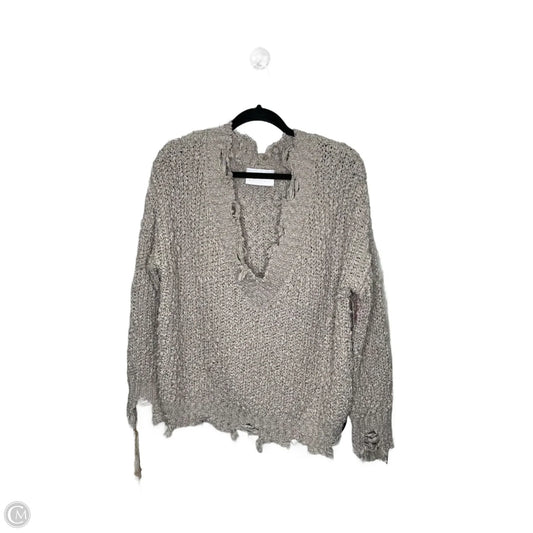 Sweater By Clothes Mentor In Grey