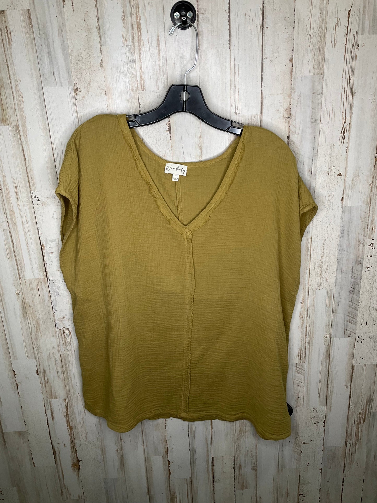 Green Top Short Sleeve Wonderly, Size 1x