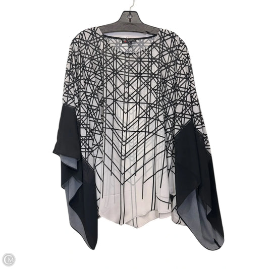 Top Short Sleeve By Carré Noir In Black & White, Size: L