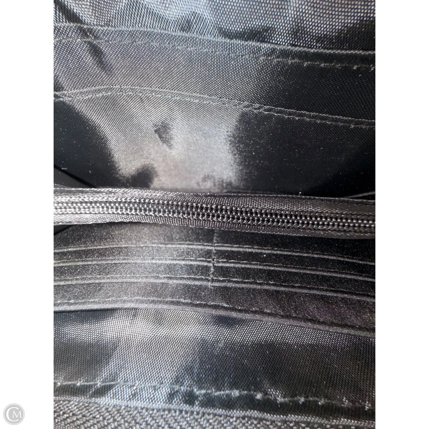 Wristlet By Tahari, Size: Medium