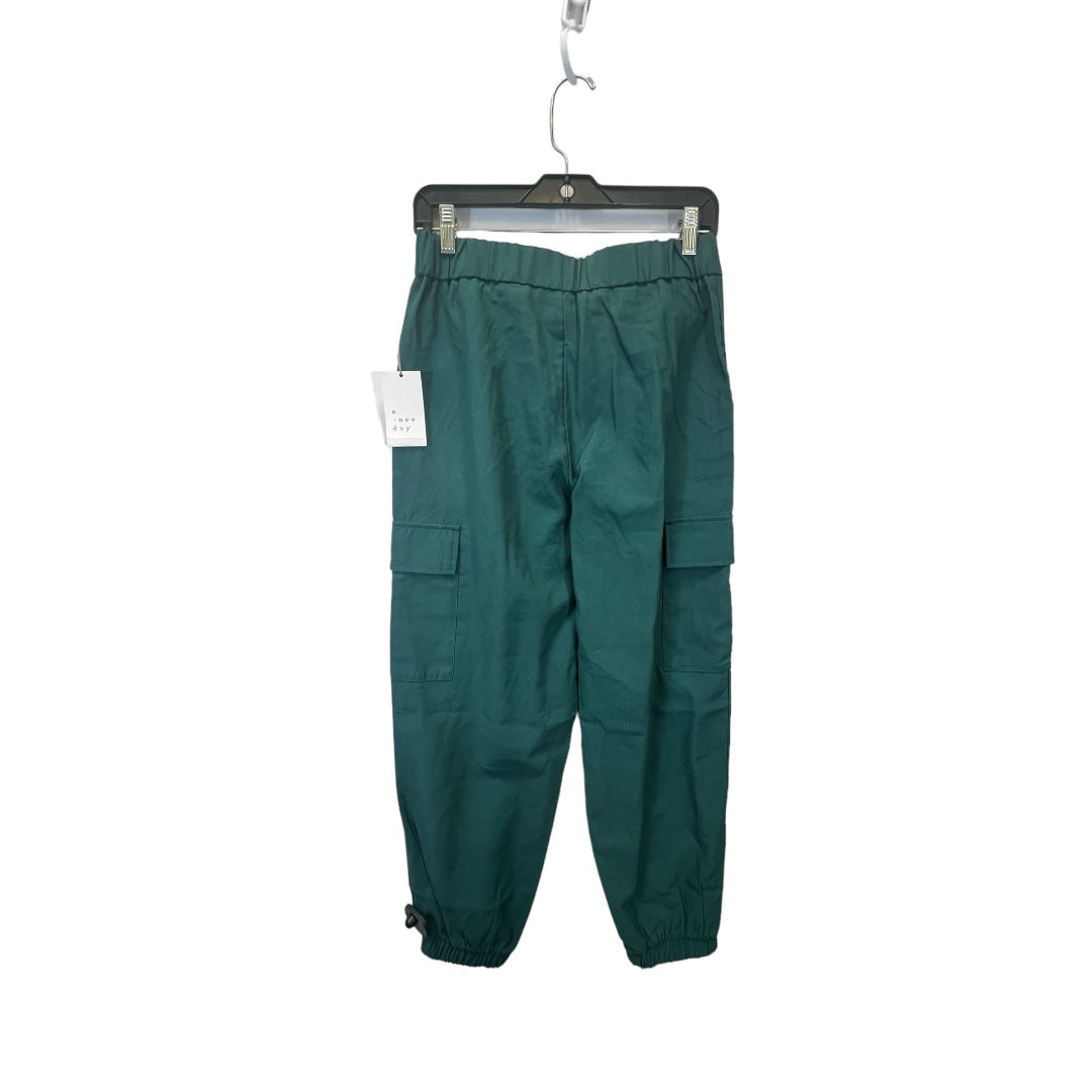 Green Pants Cargo & Utility A New Day, Size 6