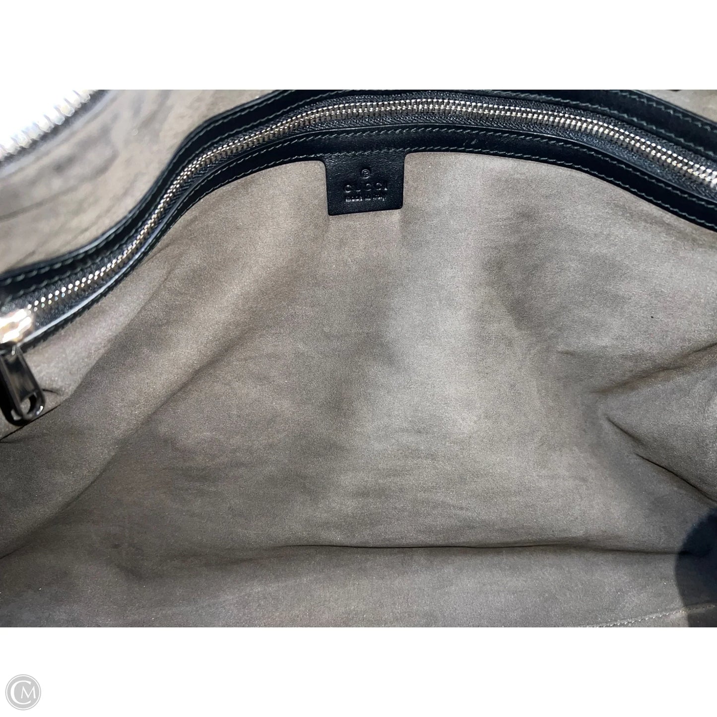 Duffle And Weekender Luxury Designer By Gucci, Size: Medium