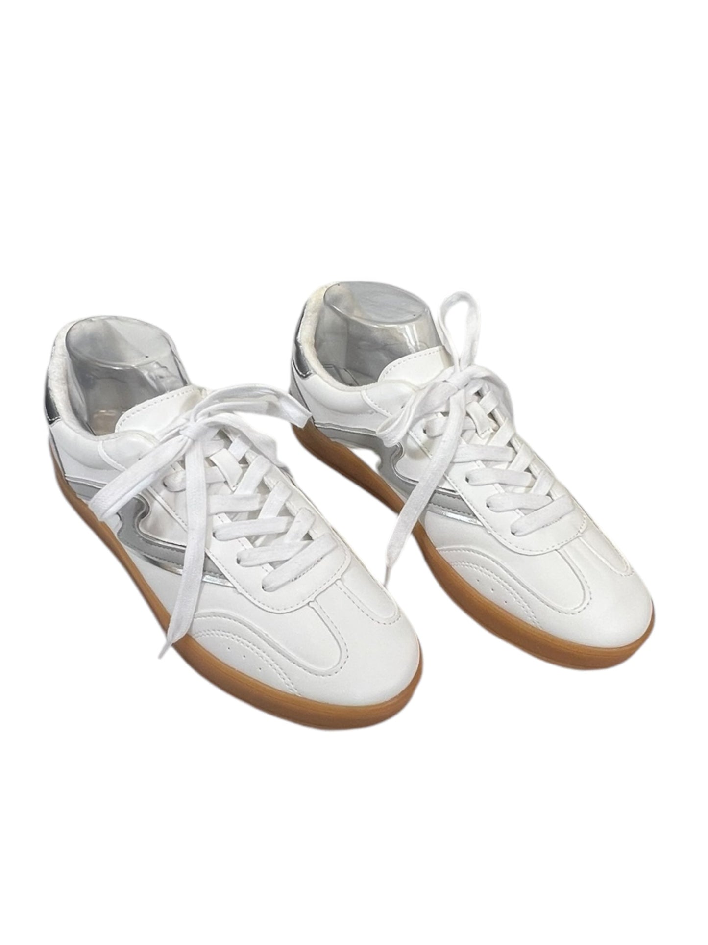 Shoes Athletic By Madden Girl In White, Size: 8.5