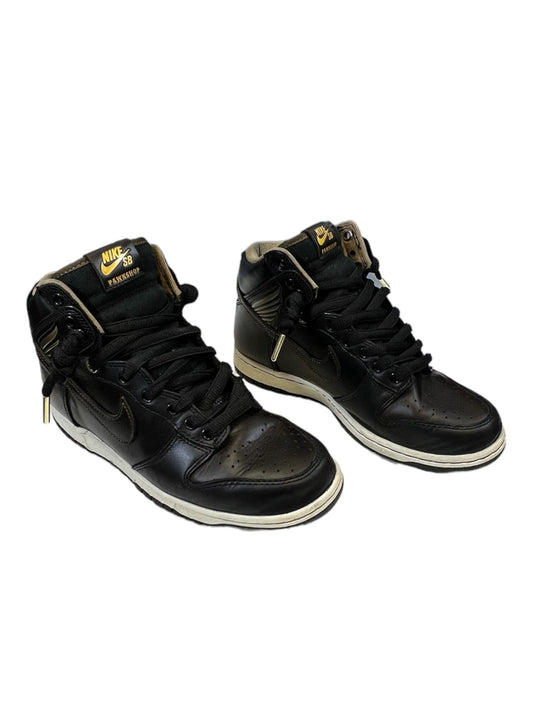 Black & Gold Shoes Sneakers Nike, Size 10