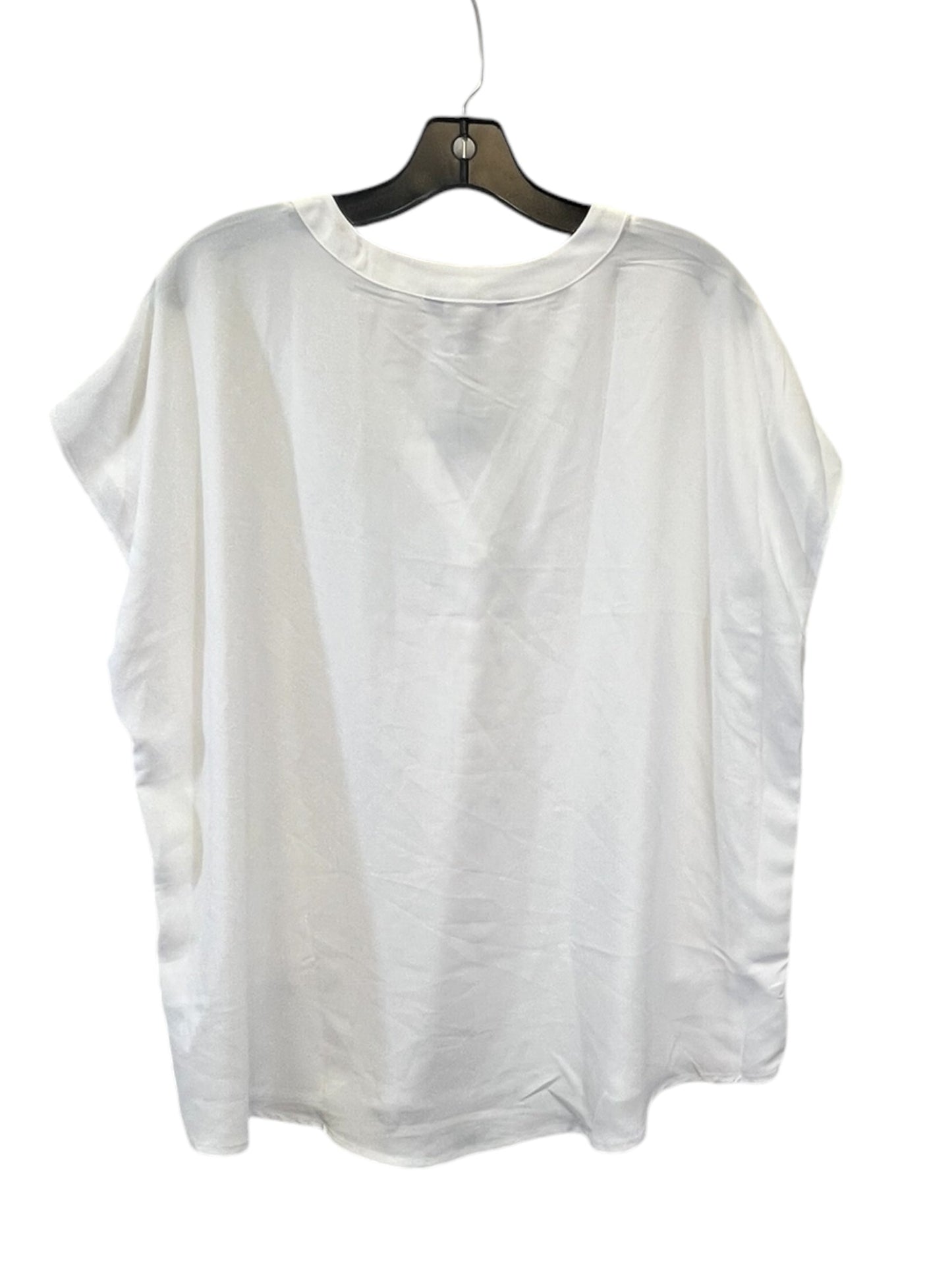 Top Short Sleeve By Banana Republic In White, Size: Xl