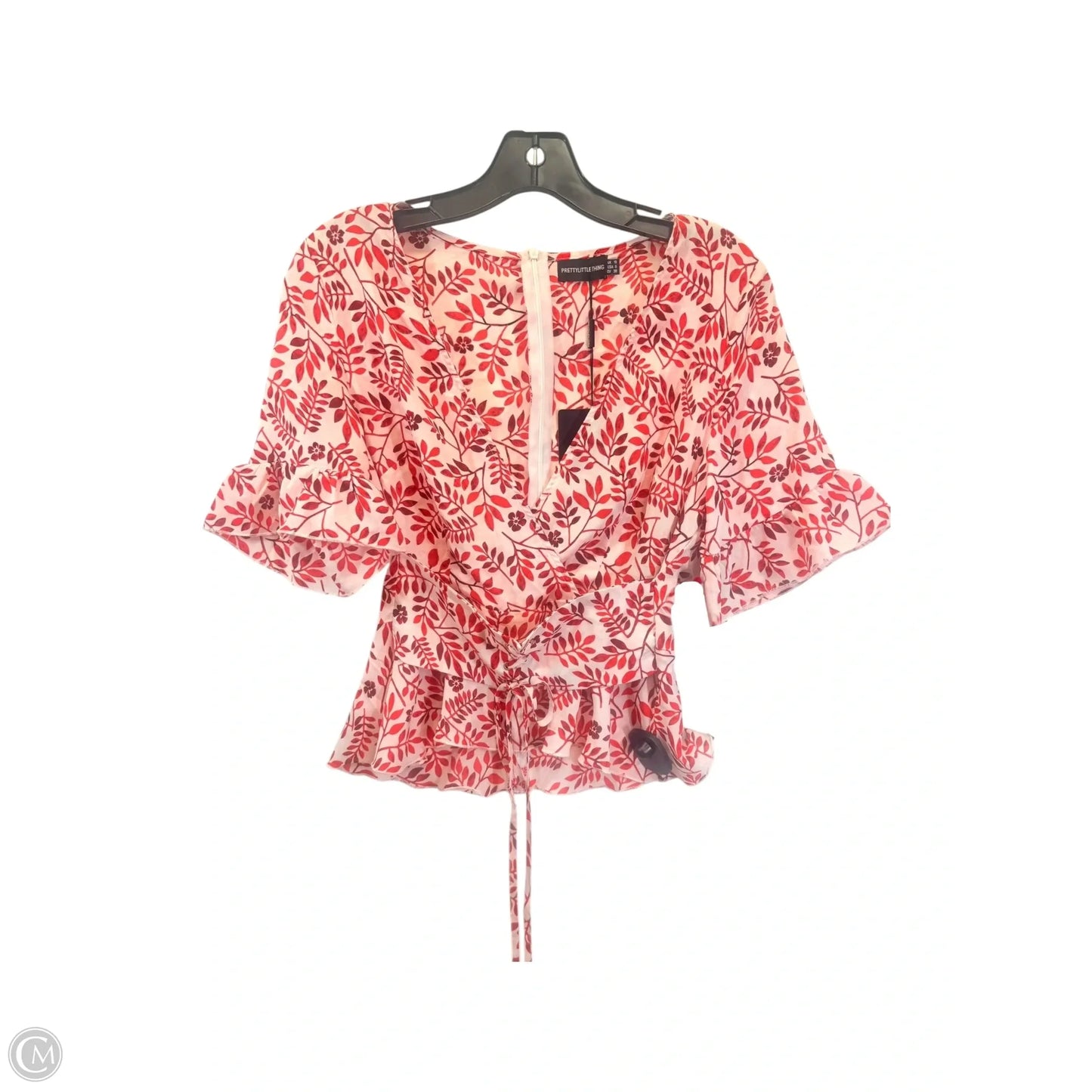 Top Short Sleeve By Pretty Little Thing In Red & White, Size: S