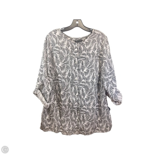 Top Short Sleeve By Tahari In Black, Size: 1x
