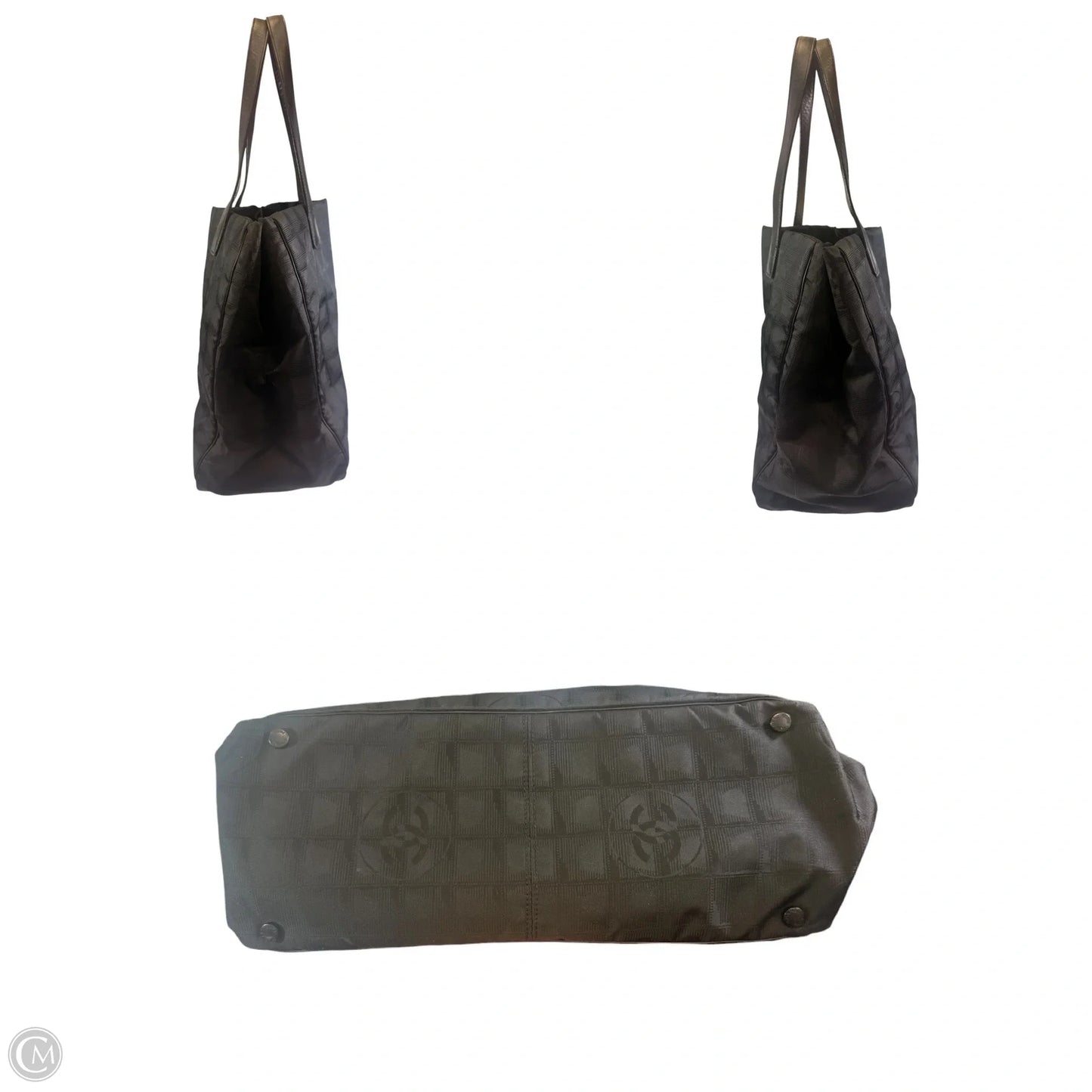Tote Luxury Designer By Chanel, Size: Medium