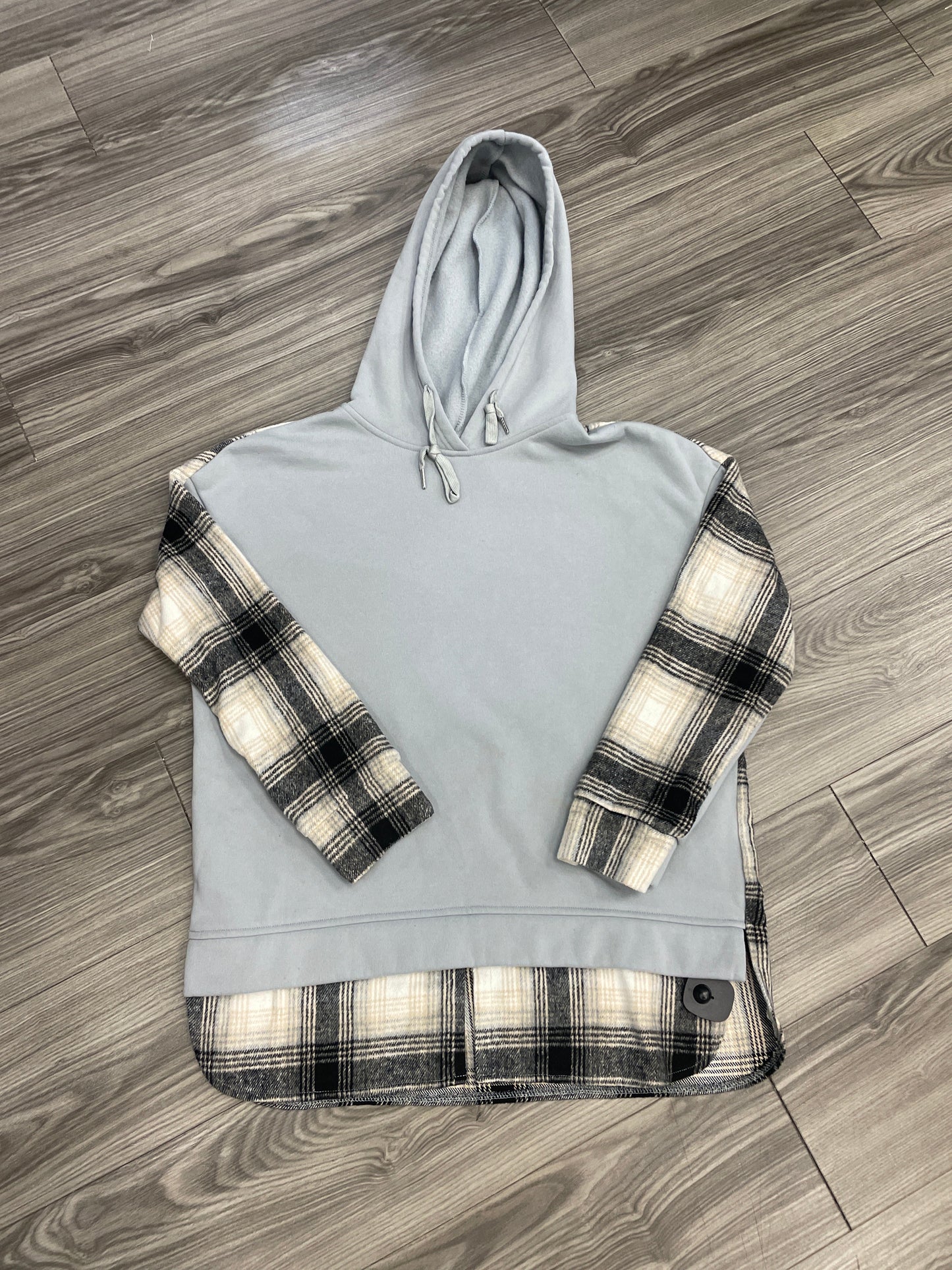 Sweatshirt Hoodie By Clothes Mentor  Size: L