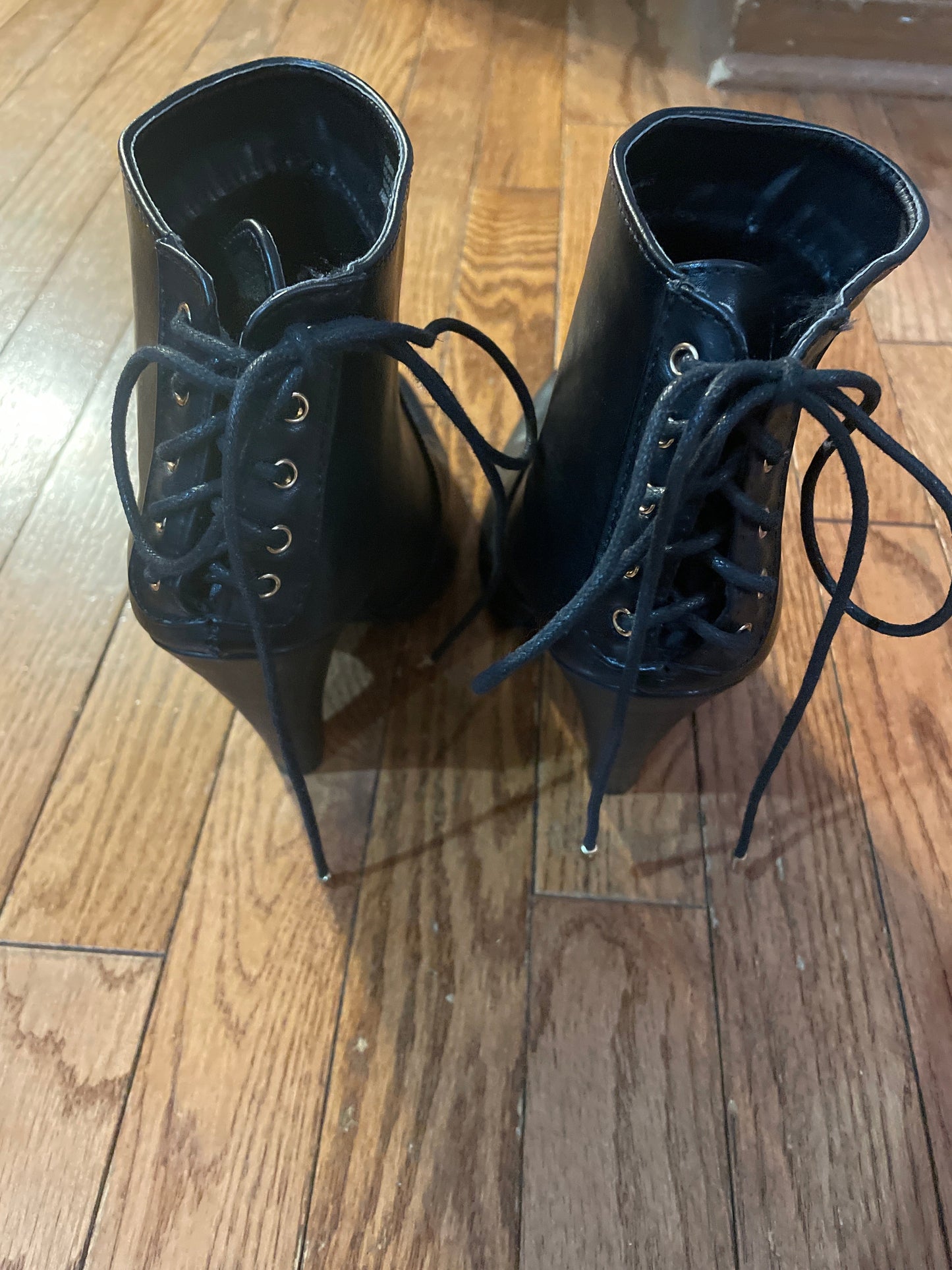 Shoes Heels Block By Shoedazzle  Size: 9