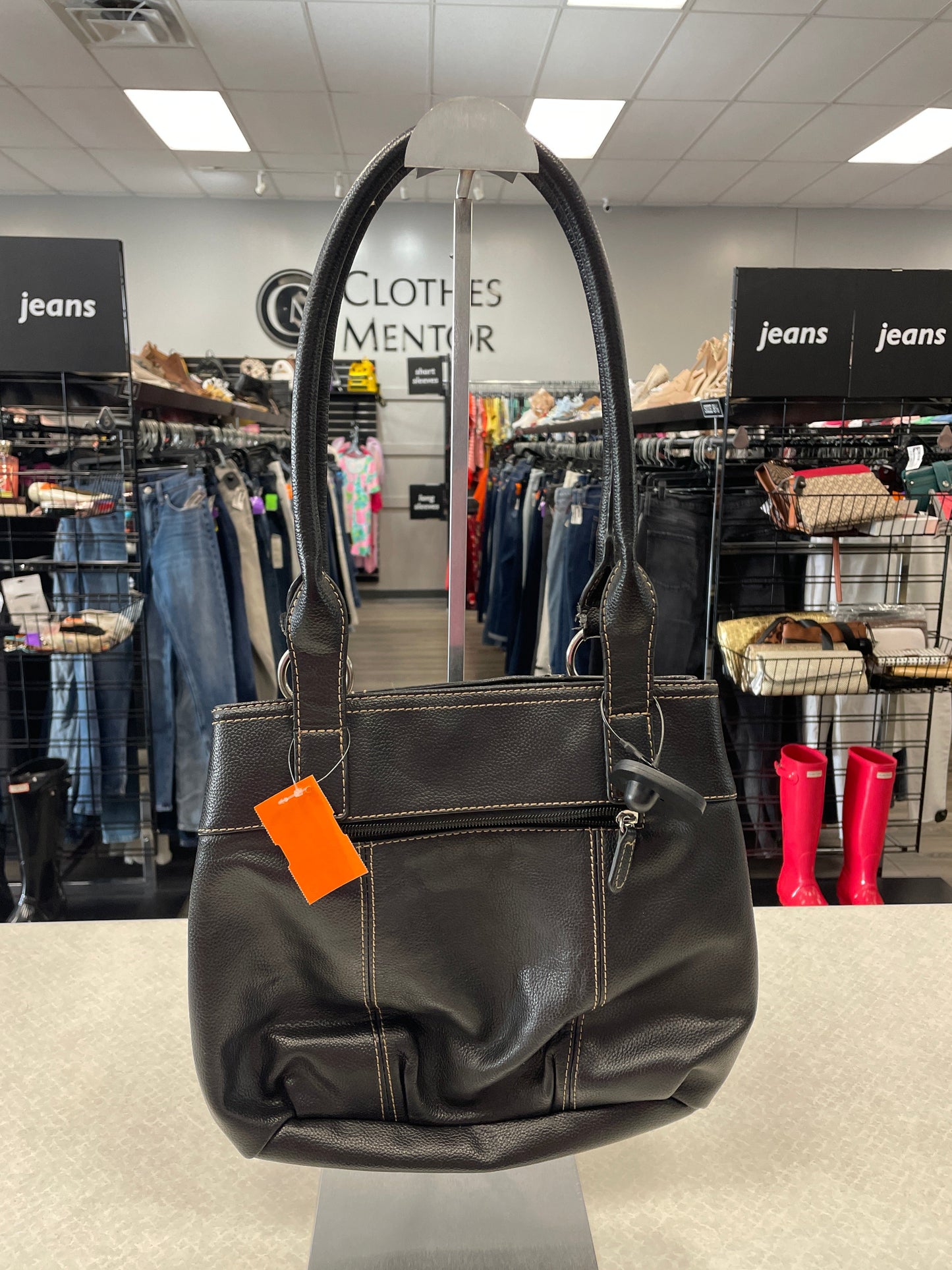 Handbag Leather By Clothes Mentor  Size: Medium