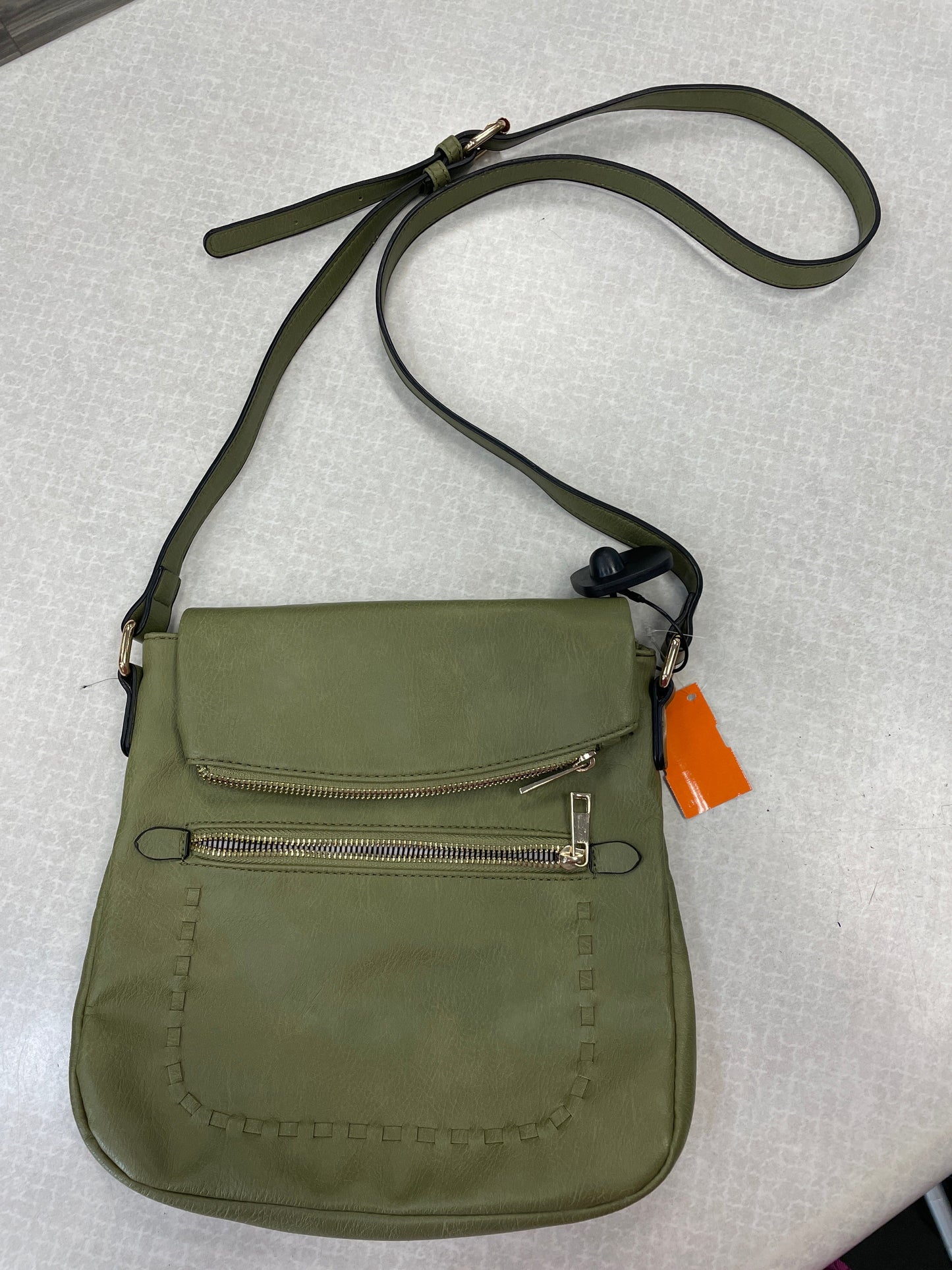 Crossbody Leather By Clothes Mentor  Size: Medium