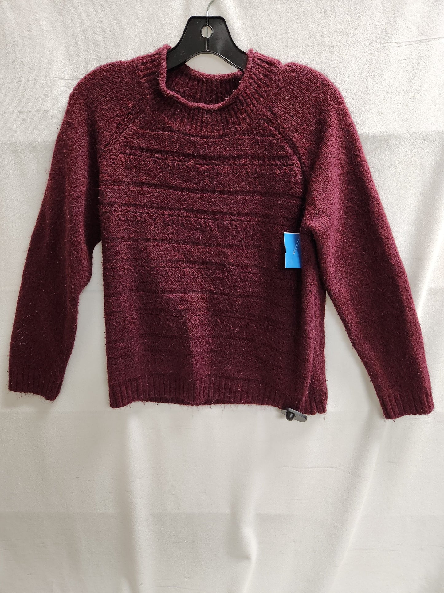 Sweater By Croft And Barrow  Size: M