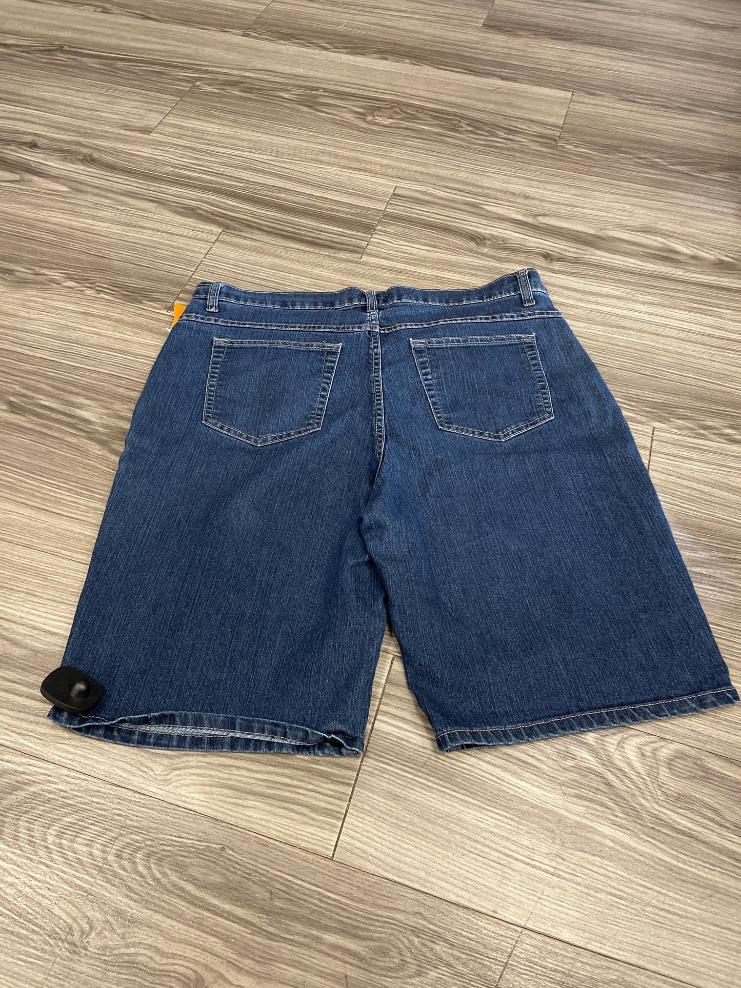 Shorts By Riders  Size: 18