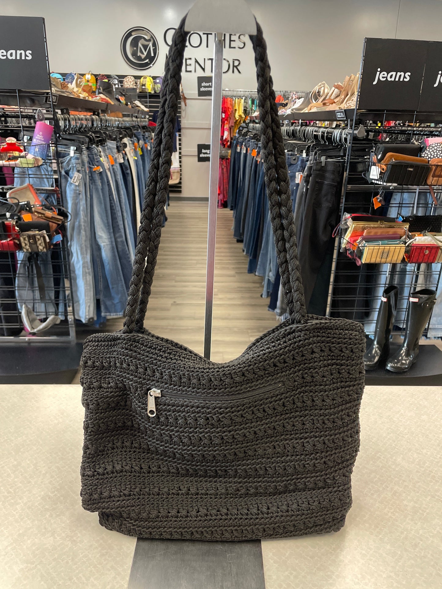 Handbag By Clothes Mentor  Size: Medium